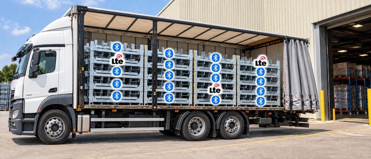 Beladener Lkw mit Gitterboxen, darauf eingezeichnet die BLE-Tags und LTE-Gateways eines Tracking-Schwarms
